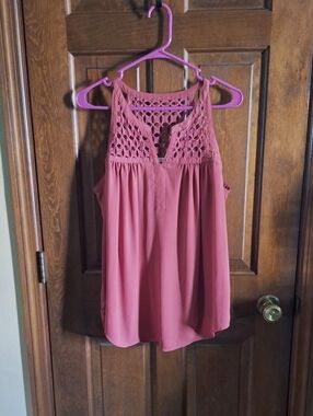 Daniel Rainn Rose Pink Crochet Yoke Sleeveless Top